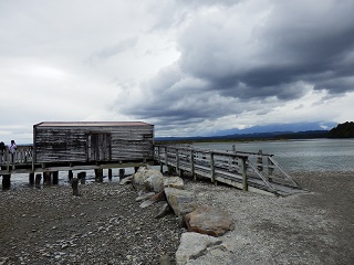 Okarito Wharf an der Lagune
